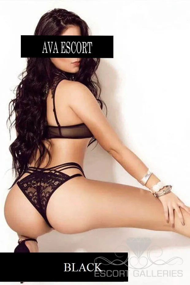 Escorts Dusseldorf, Germany Jolien