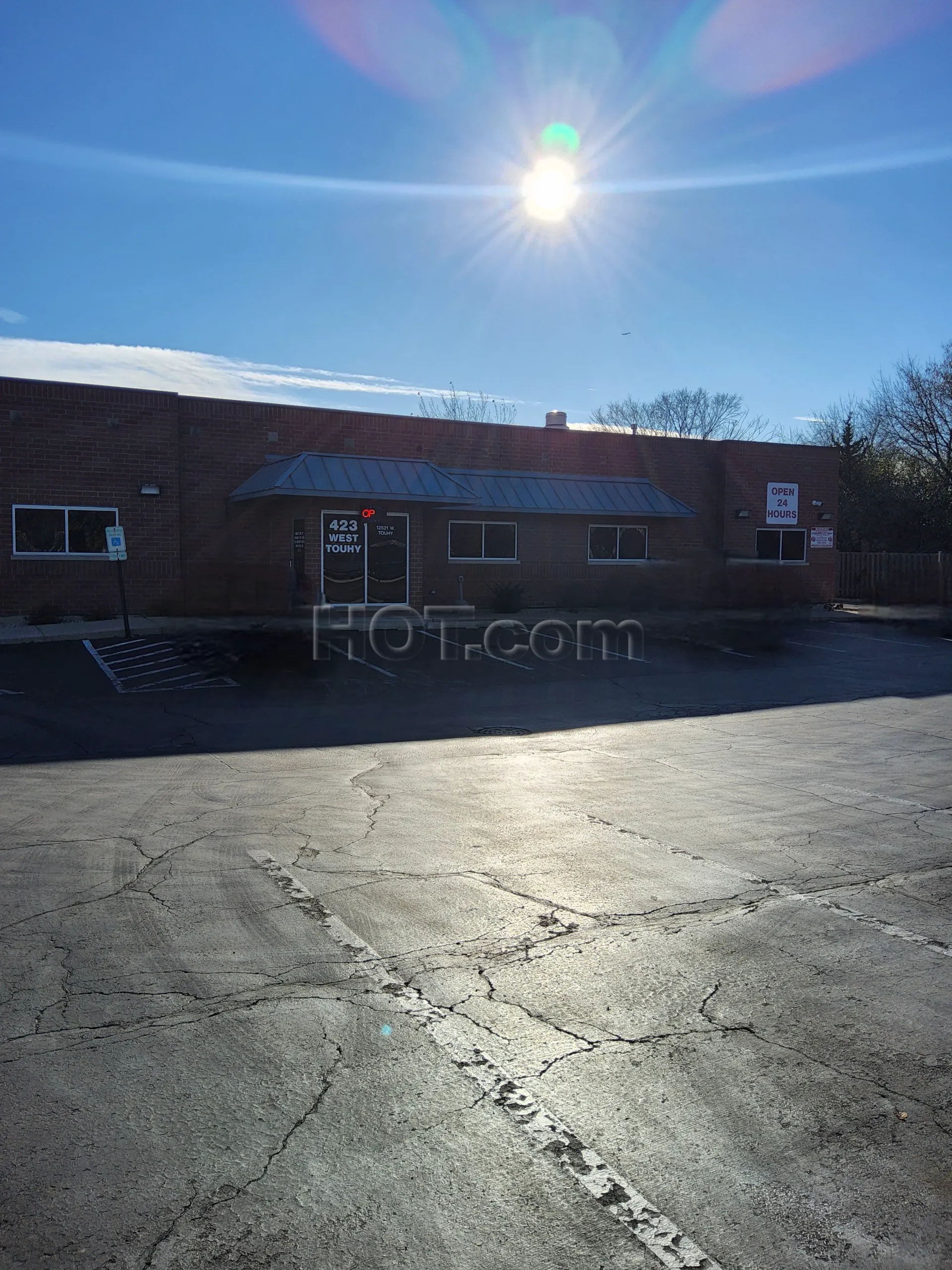 Des Plaines, Illinois Adult World