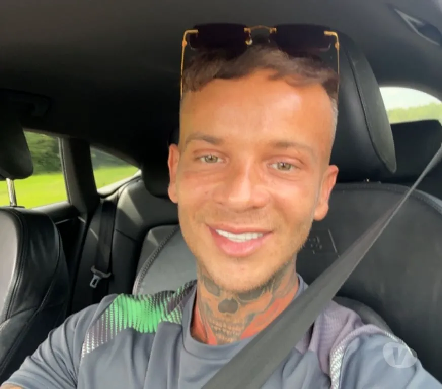 Escorts London, England Professional lad here to serve you