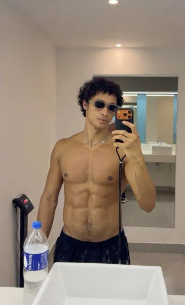 Escorts Rio de Janeiro, Brazil Curlybboy