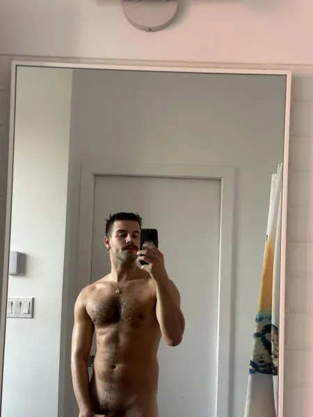 Escorts Montreal, Quebec Kylemtl