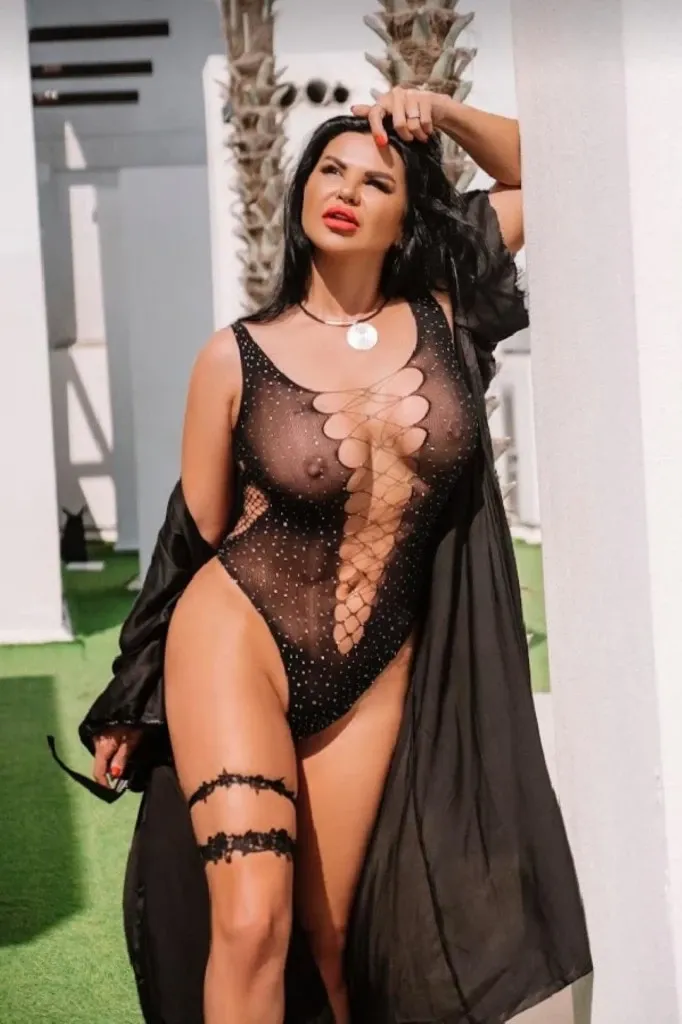 Escorts Dubai, United Arab Emirates Gloria