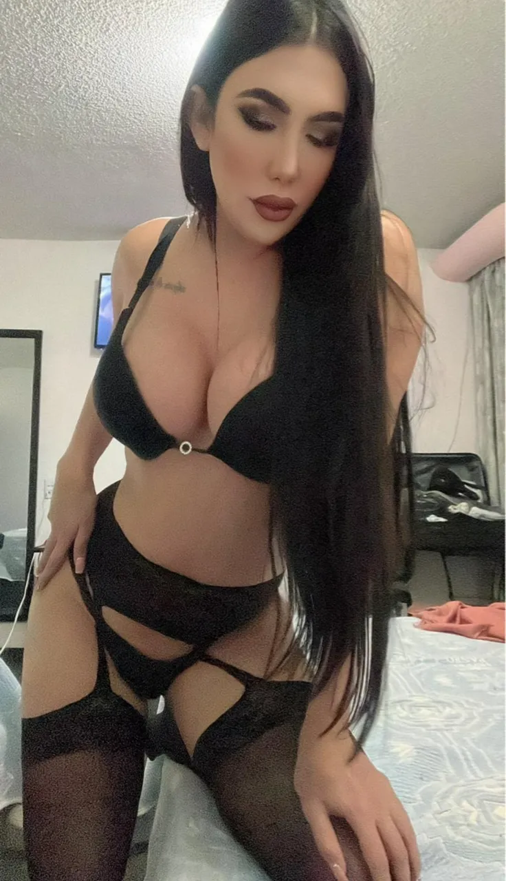 Escorts Detroit, Michigan Valentina- (Troy)