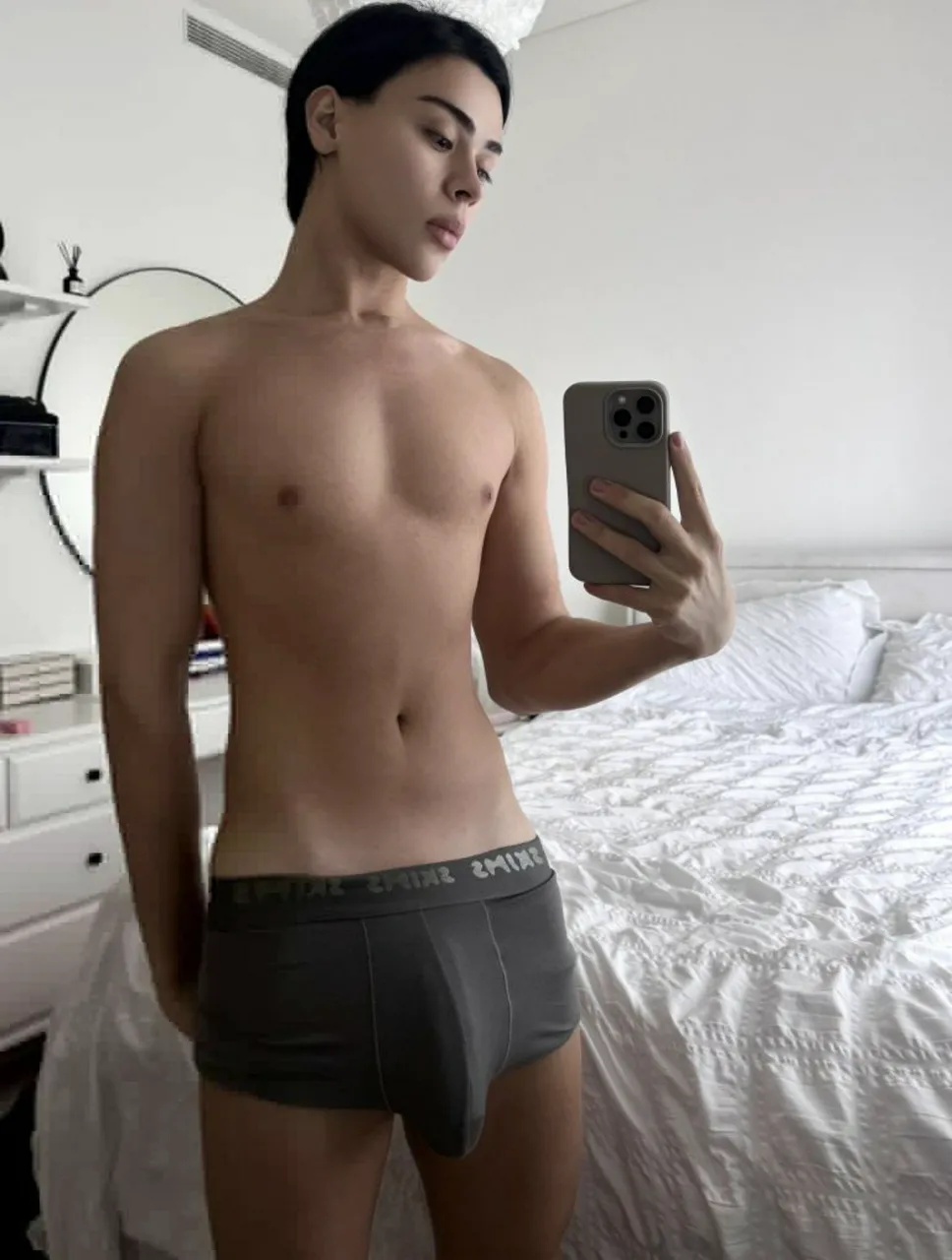Escorts Dubai, United Arab Emirates Artur