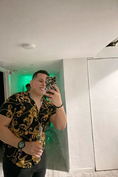 Escorts Minneapolis, Minnesota Joselatinohot