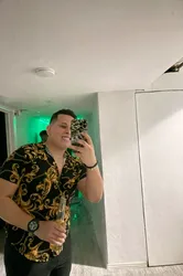 Escorts Minneapolis, Minnesota Joselatinohot