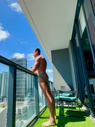 Escorts Chicago, Illinois AlexStarks