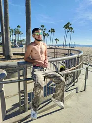 Escorts Los Angeles, California LatimBro