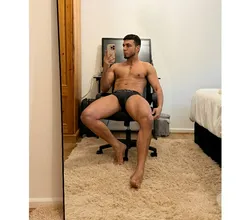 Escorts London, England Max HOT 🔥 Brazilian 🇧🇷 XXL