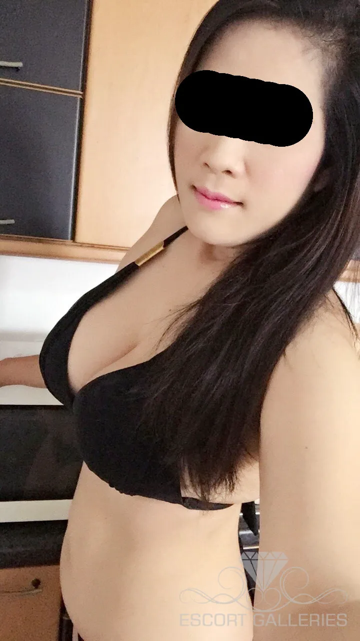 Escorts Bangkok, Thailand Busty Venus