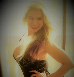 Escorts Vancouver, British Columbia Alejandra Bonita