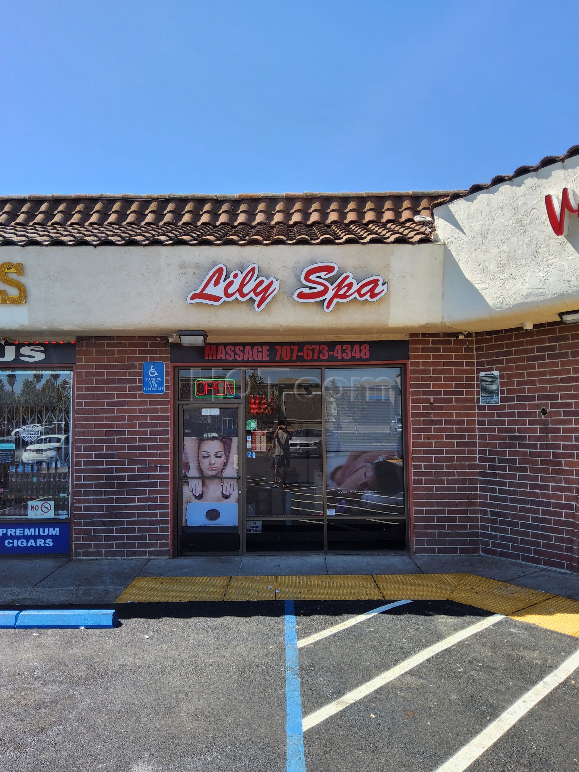 Fairfield, California Lily Spa