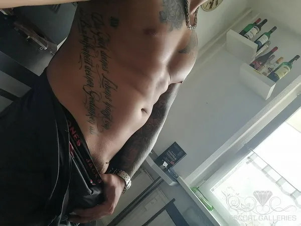 Escorts Berlin, Germany Mike