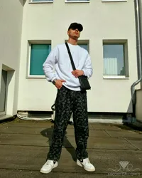 Escorts Dusseldorf, Germany Can