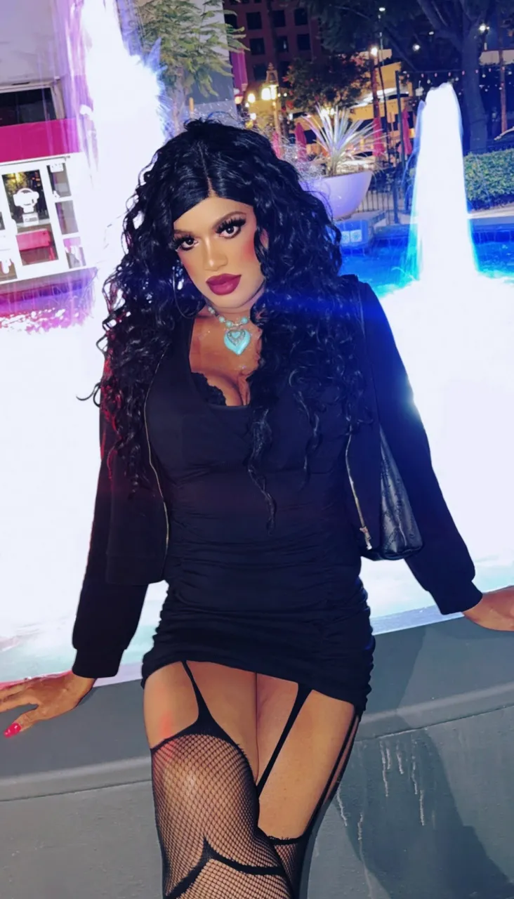Escorts San Bernardino, California VERSE DOLL
