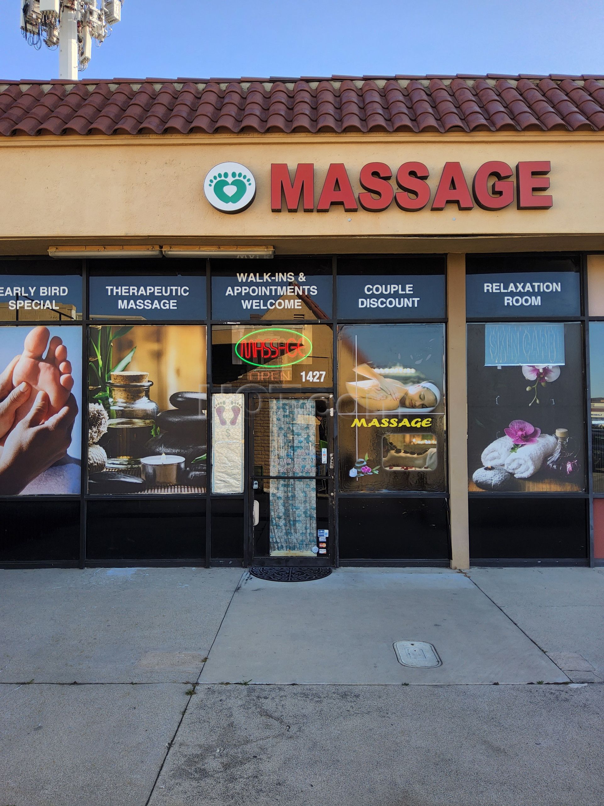 La Puente, California Red Apple Massage Spa