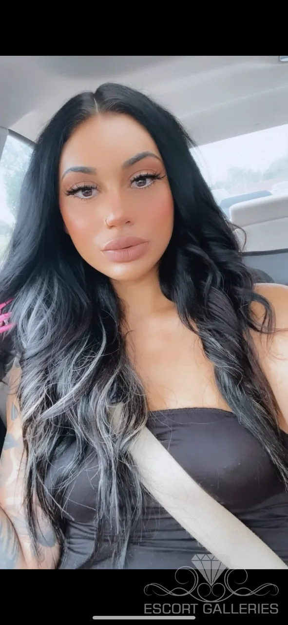 Escorts Denver, Colorado Nessa