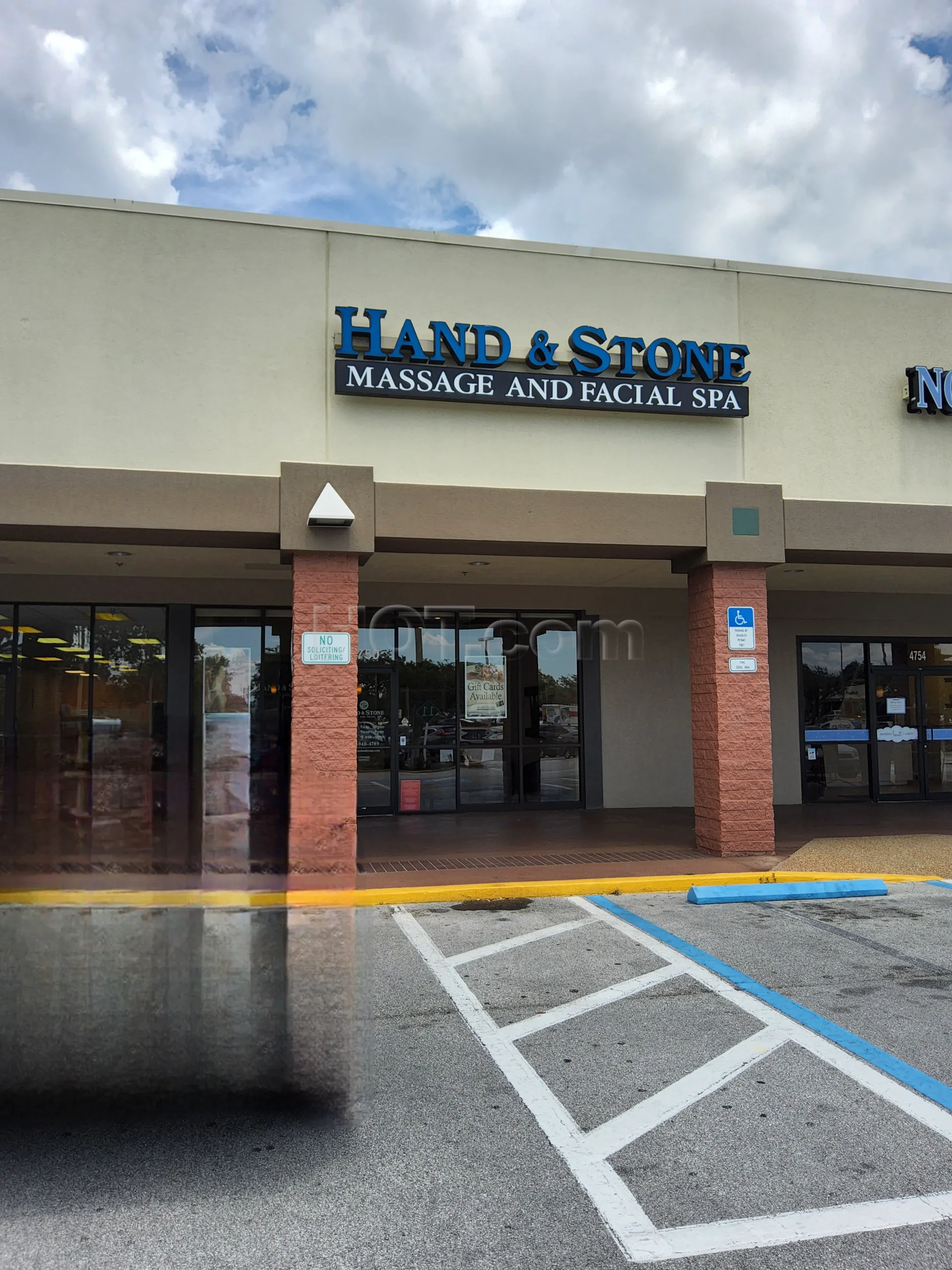 Lakeland, Florida Hand and Stone Massage and Facial Spa