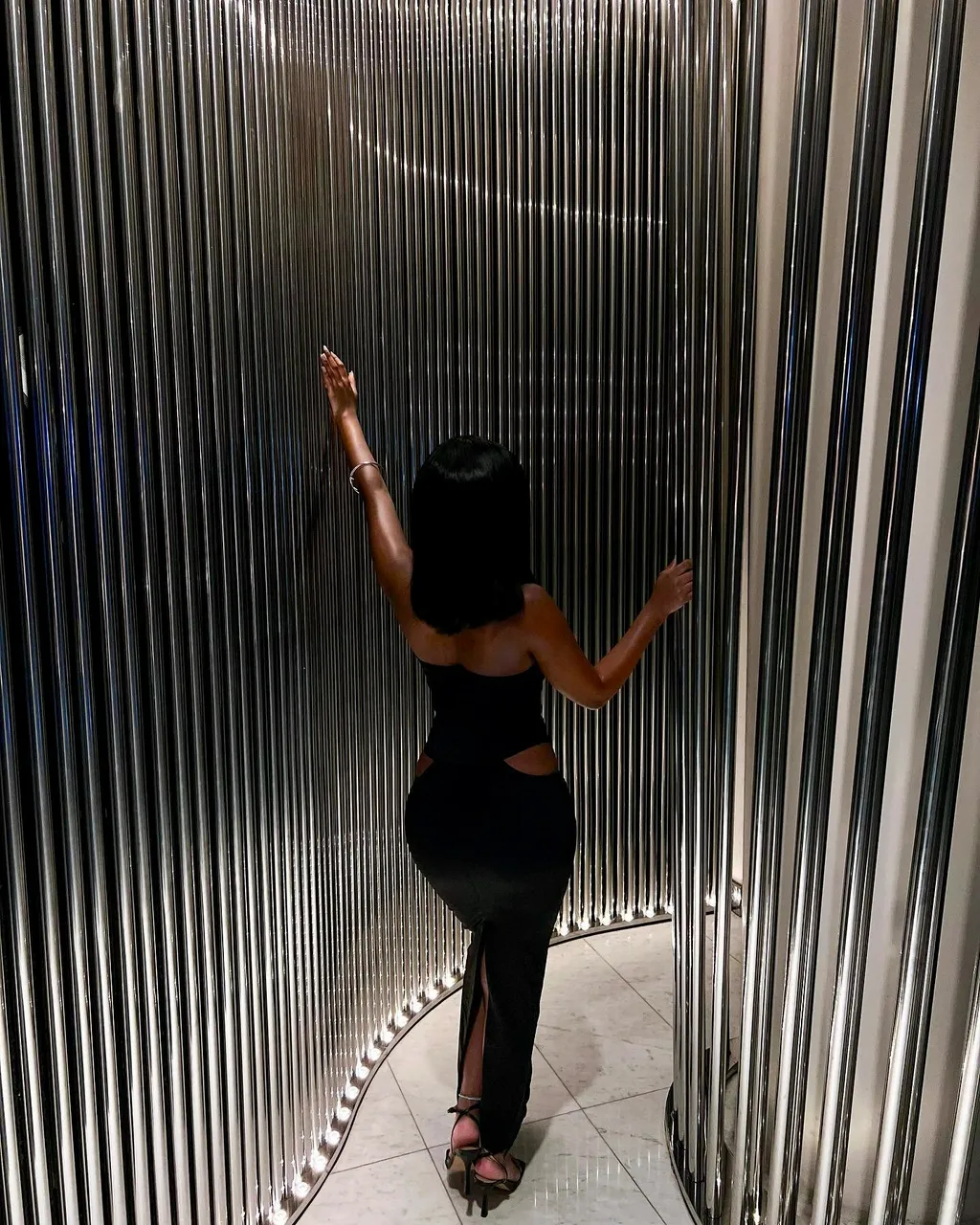 Escorts Guangzhou, China Rossa