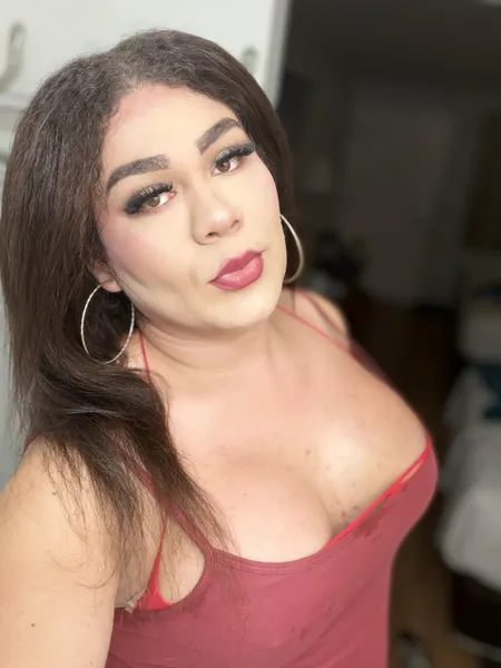 Escorts Riverside, California Angy 6’5 tall