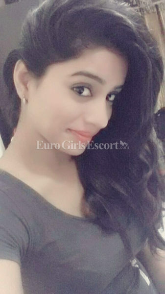 Escorts Abu Dhabi, United Arab Emirates Naina