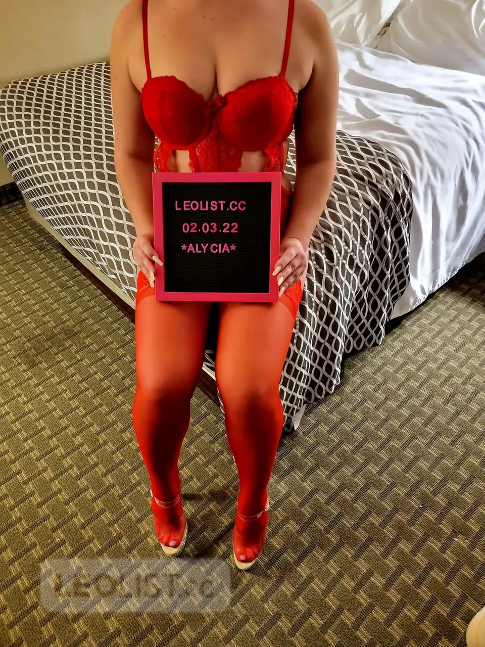 Escorts Cambridge, Ontario Alycia