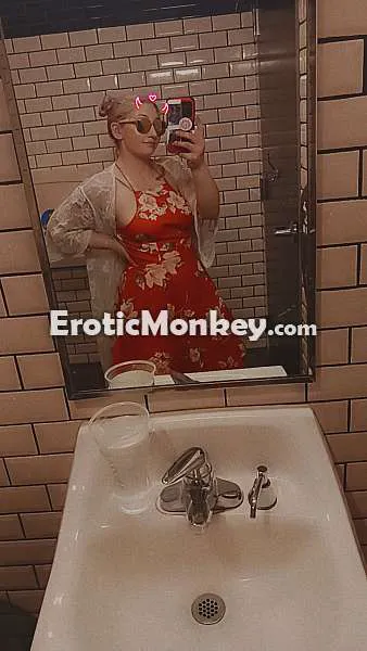 Escorts Bellevue, Washington Annie Nipps