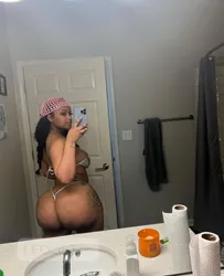 Escorts Peterborough, Ontario meetup and content, facetime show telegram @prettynancy