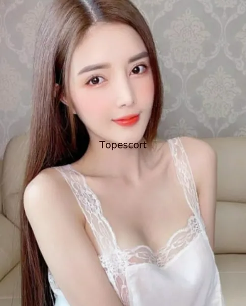 Escorts Petaling Jaya, Malaysia Riley