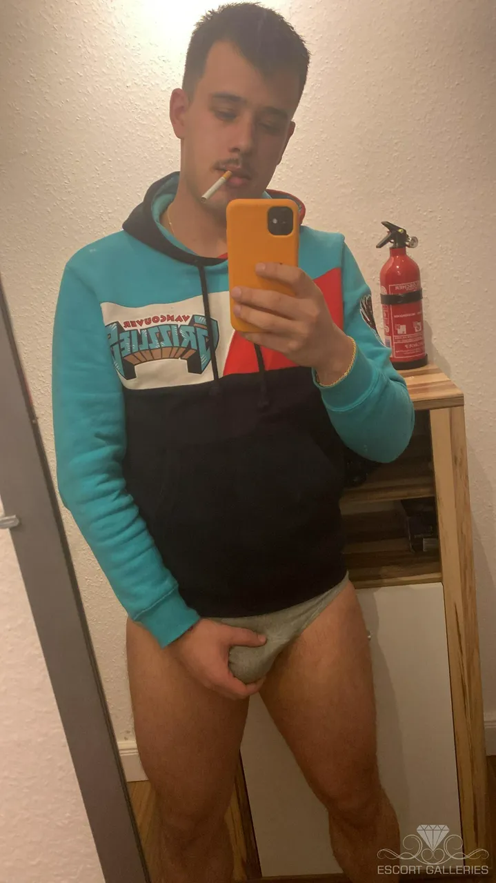 Escorts Hamburg, Germany Daviles Ferrara