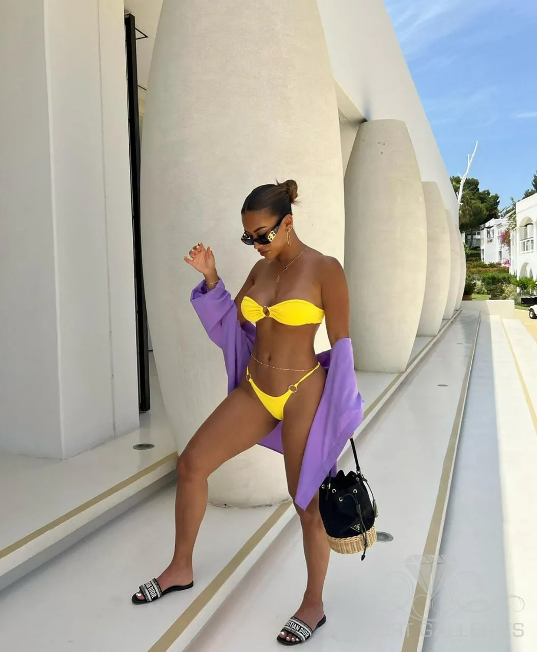 Escorts Alexandria, Egypt Amber