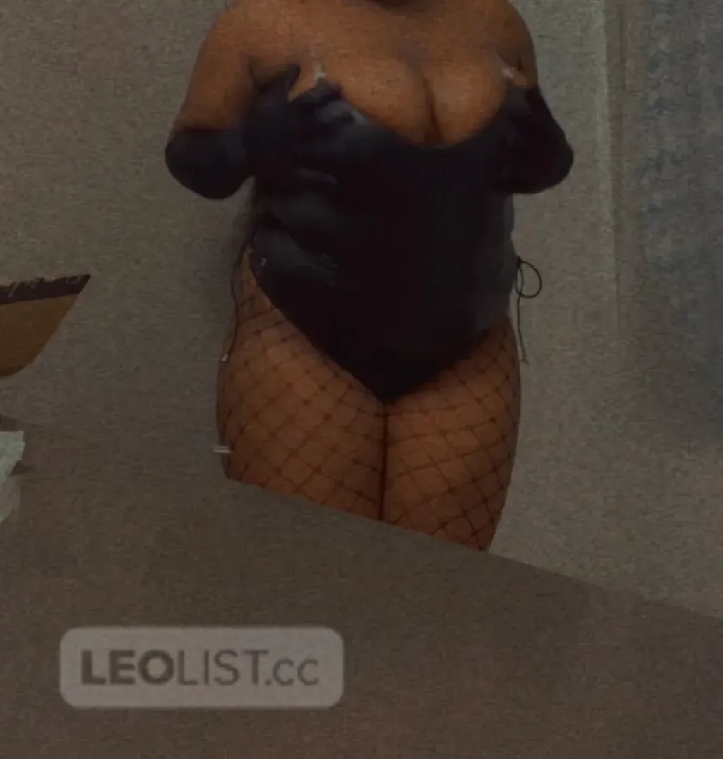 Escorts North York, Ontario Lina