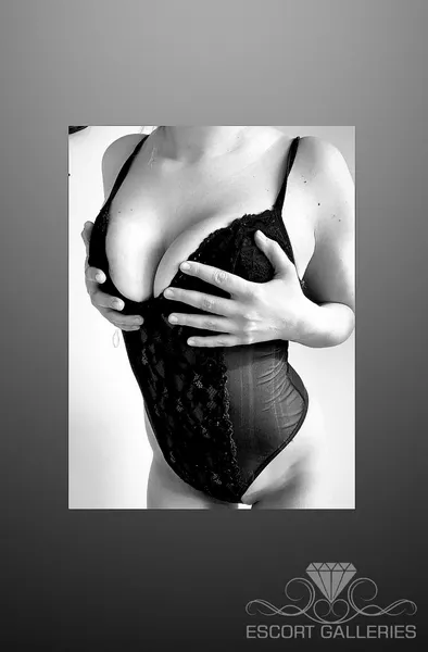 Escorts Cannes, France Nikki Cannes