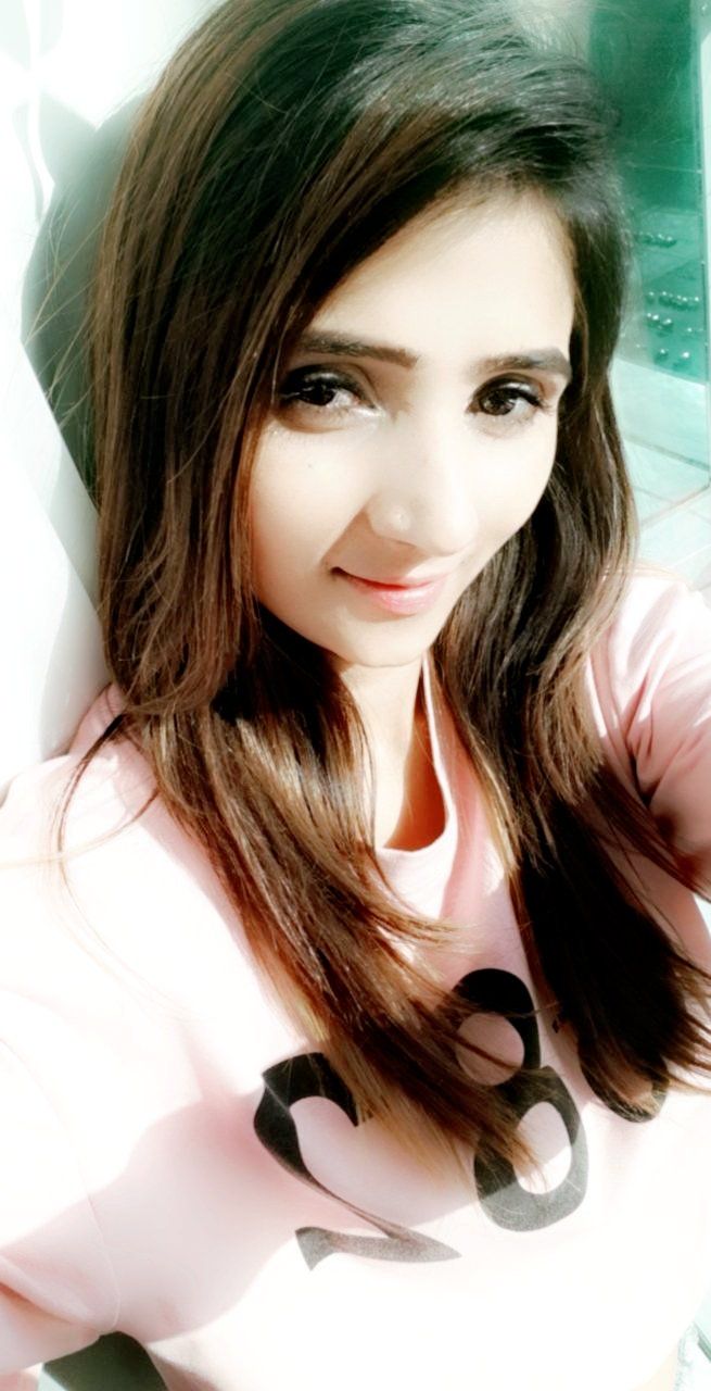 Escorts Abu Dhabi, United Arab Emirates Sonali Indian Girl