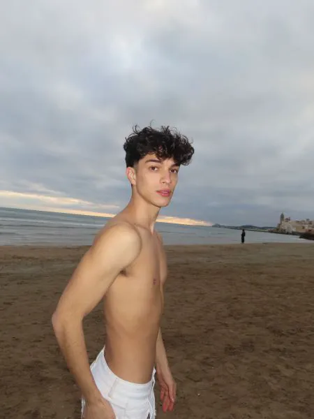 Escorts Madrid, Spain Leo_twinky