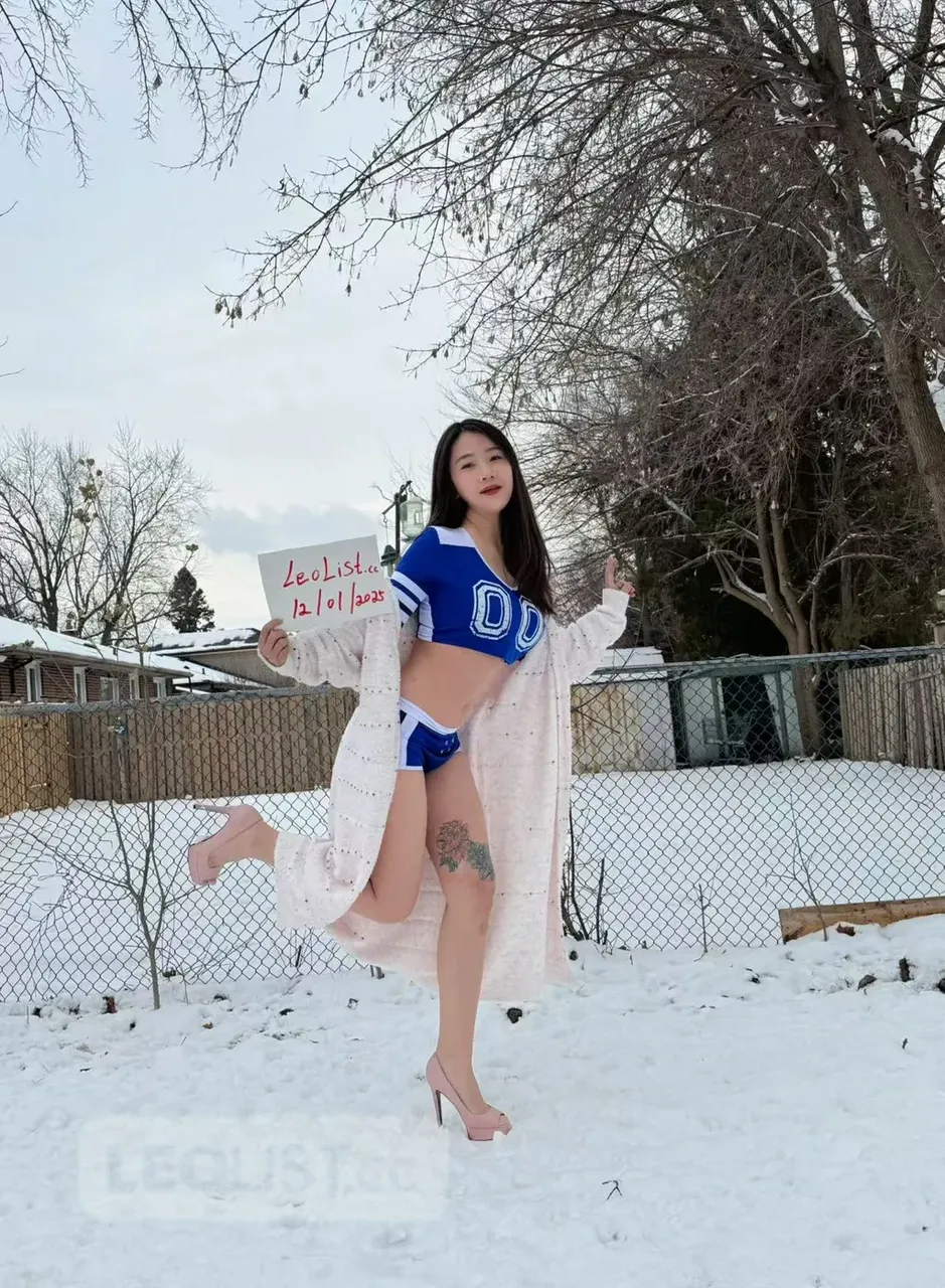 Escorts Oakville, Ontario YiYi