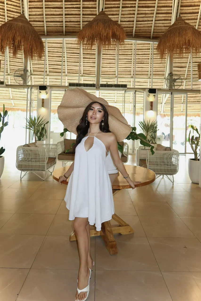 Escorts Makati City, Philippines Jeannine - VIP Companion
