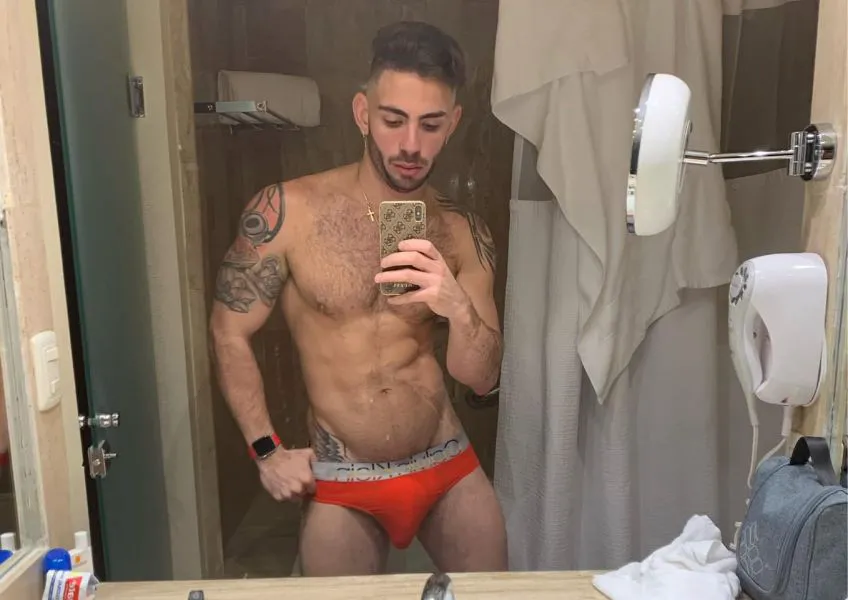 Escorts Houston, Texas Cesartt