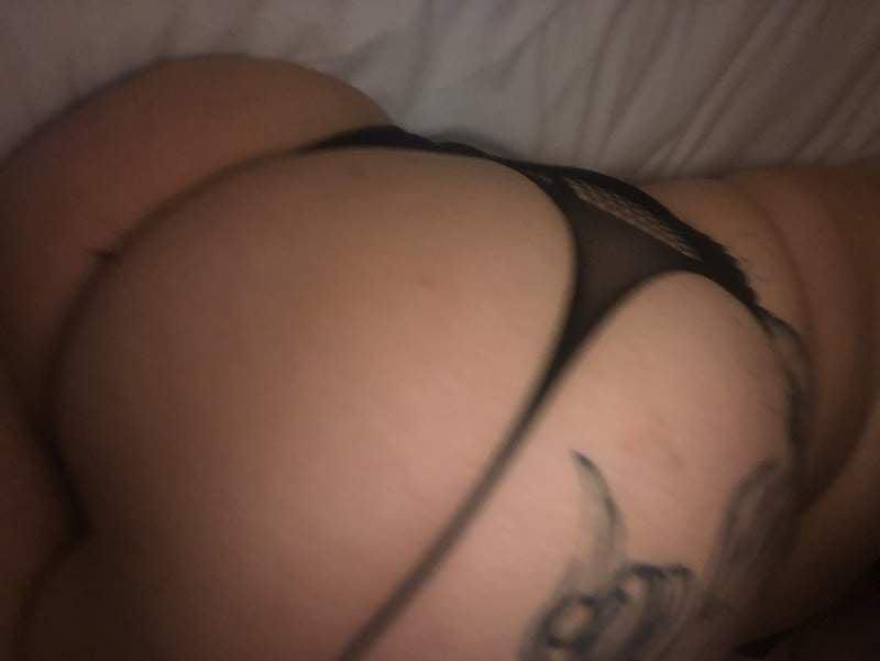 Body Rubs West Chester, Pennsylvania 🌹💐🌸 Sexy body rub with a Latina hottie 44DDS here