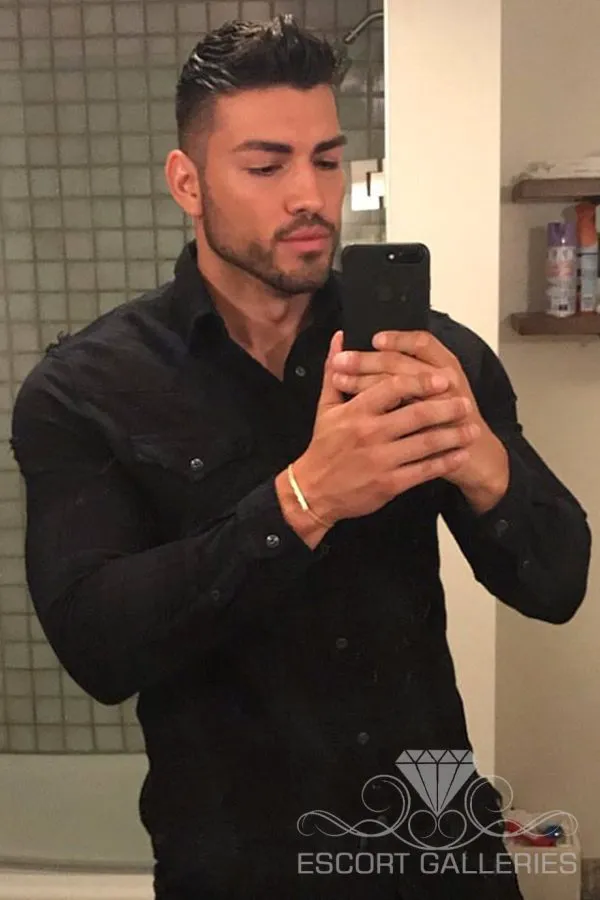 Escorts Saint Petersburg, Russia Dmitriy