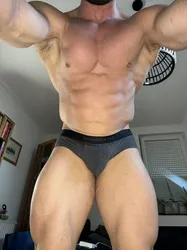 Escorts Vienna, Austria Big_VersXL