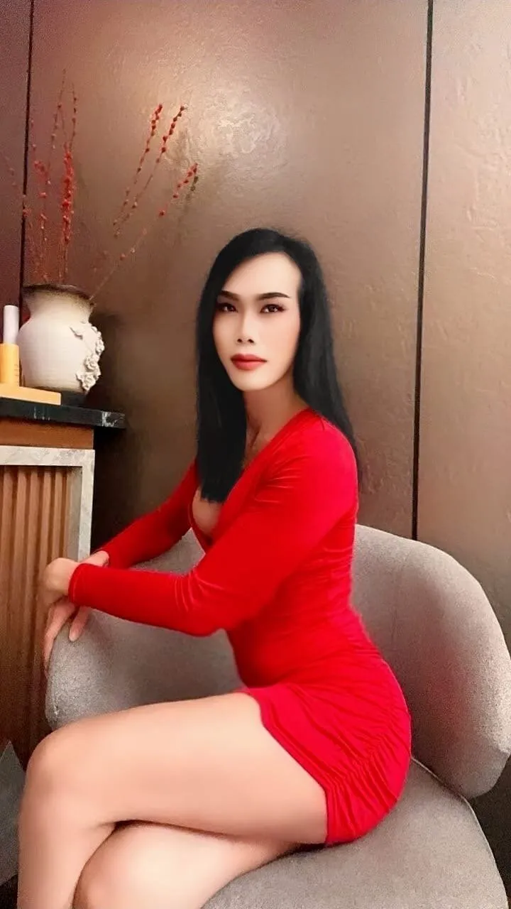 Escorts Dubai, United Arab Emirates Helen