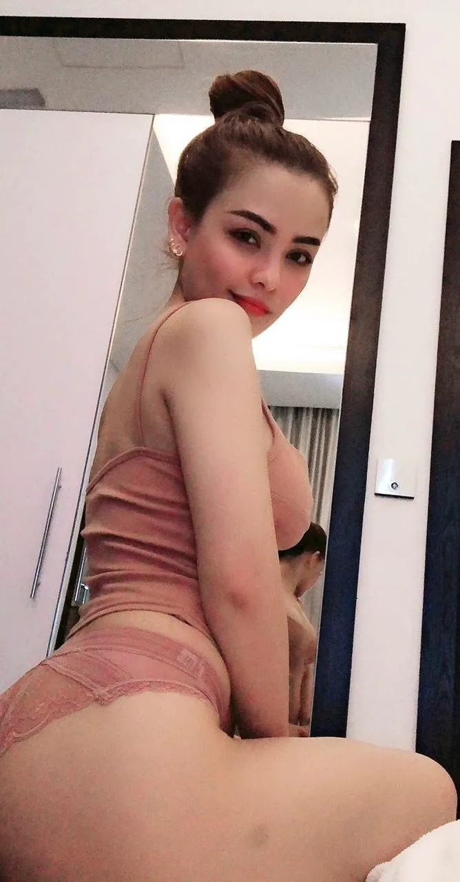 Escorts Kuwait City, Kuwait Jenny