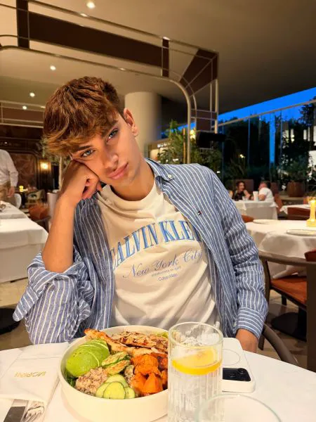 Escorts Dubai, United Arab Emirates HotboyArthur