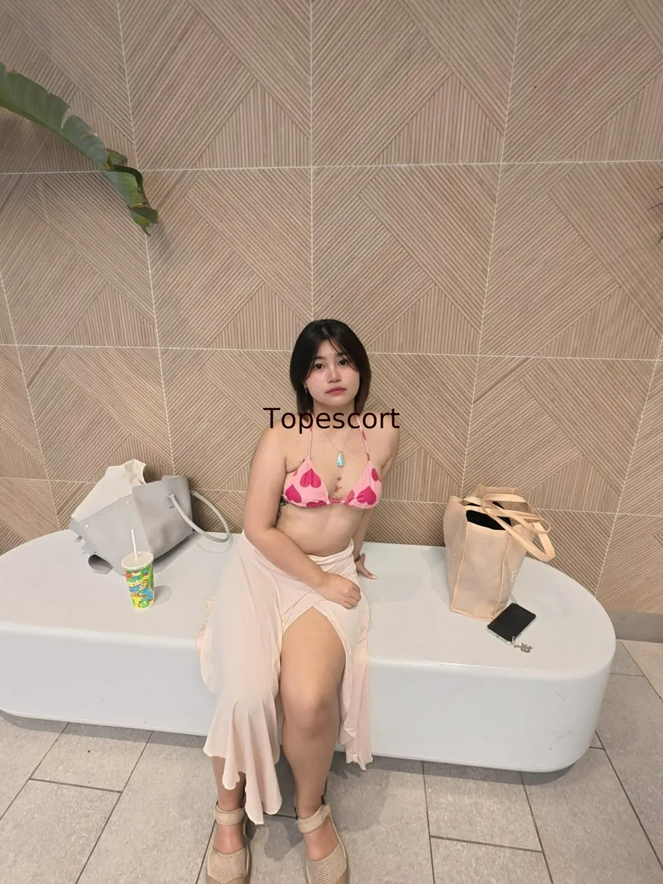 Escorts Bali, Indonesia Saski