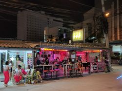 Pattaya, Thailand Easy Bar