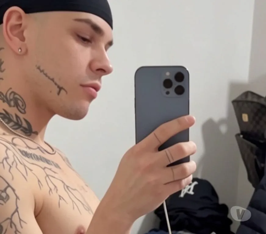 Escorts Derby, England Smooth Twink boy Now