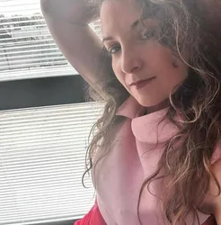 Escorts Grande Prairie, Alberta Sandra