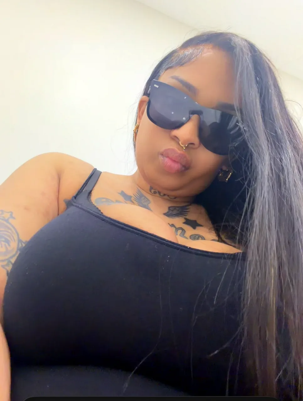 Escorts Long Island City, New York HAUPPAUGE/COMMACK