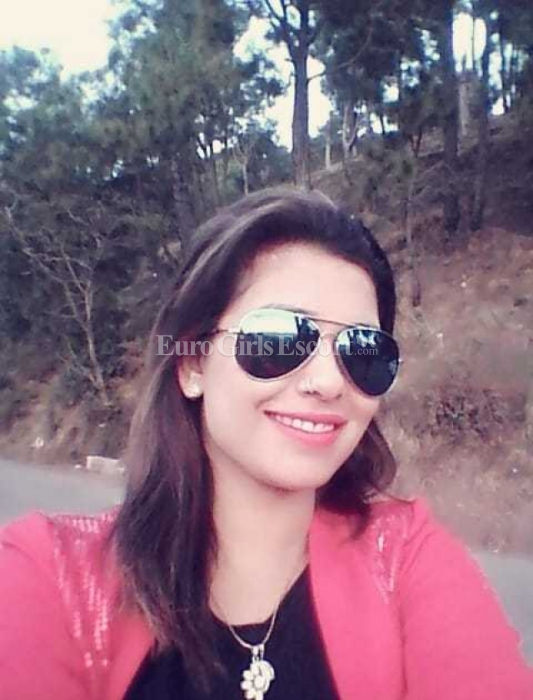 Escorts Dubai, United Arab Emirates Zoya